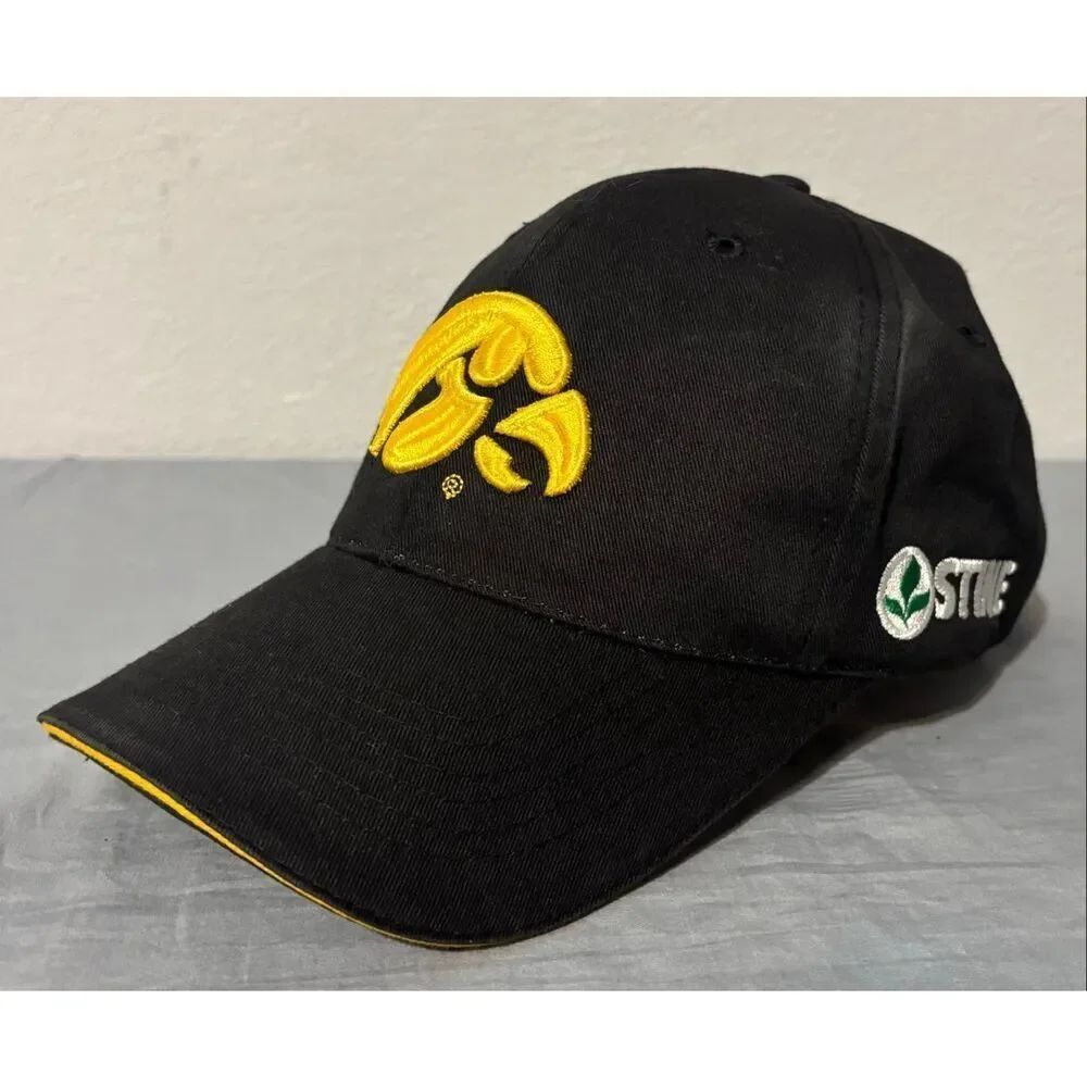 Iowa Hawkeyes Unisex Black Cap One Size Team Strapback